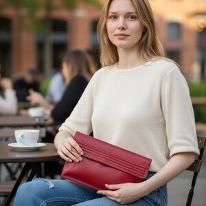 Elegant Vintage Red Clutch Bag